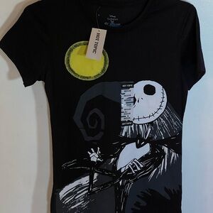 NWT Nightmare Before Christmas hot topic tshirt